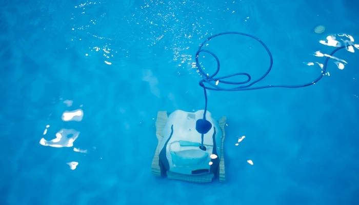 Smart pool cleaner
