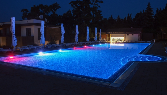 A pool with extensive smart lighting