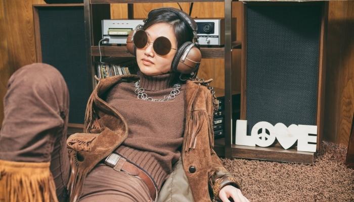 Retro speakers making good music