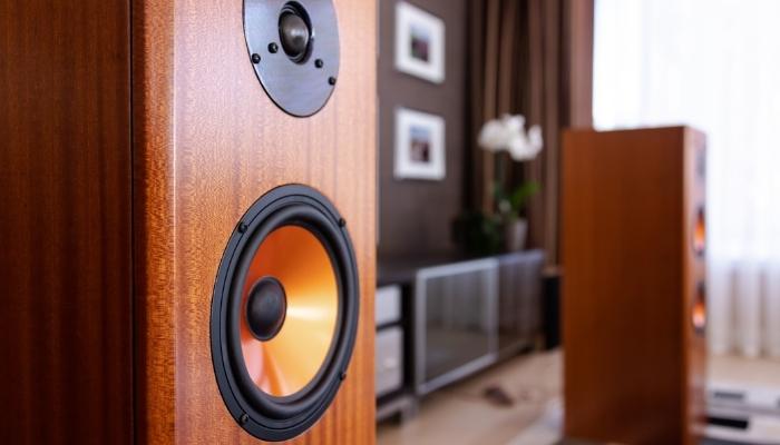 Hi-Fi speakers