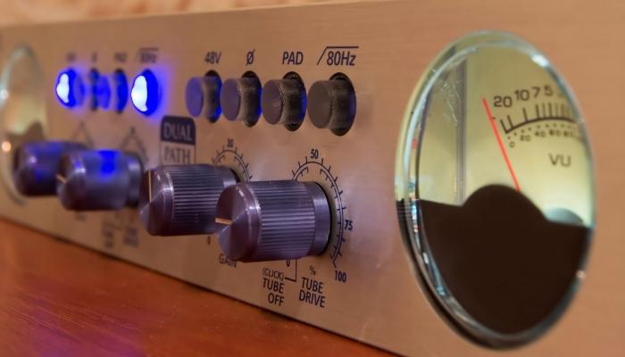 Vacuum tubes inside preamp