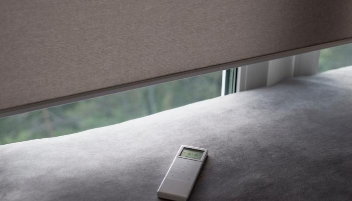 remote control panel for motorized roller shades