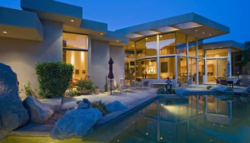Outdoor Residential Lighting Setup