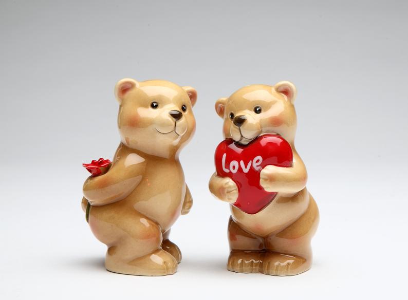 salt and pepper shakers