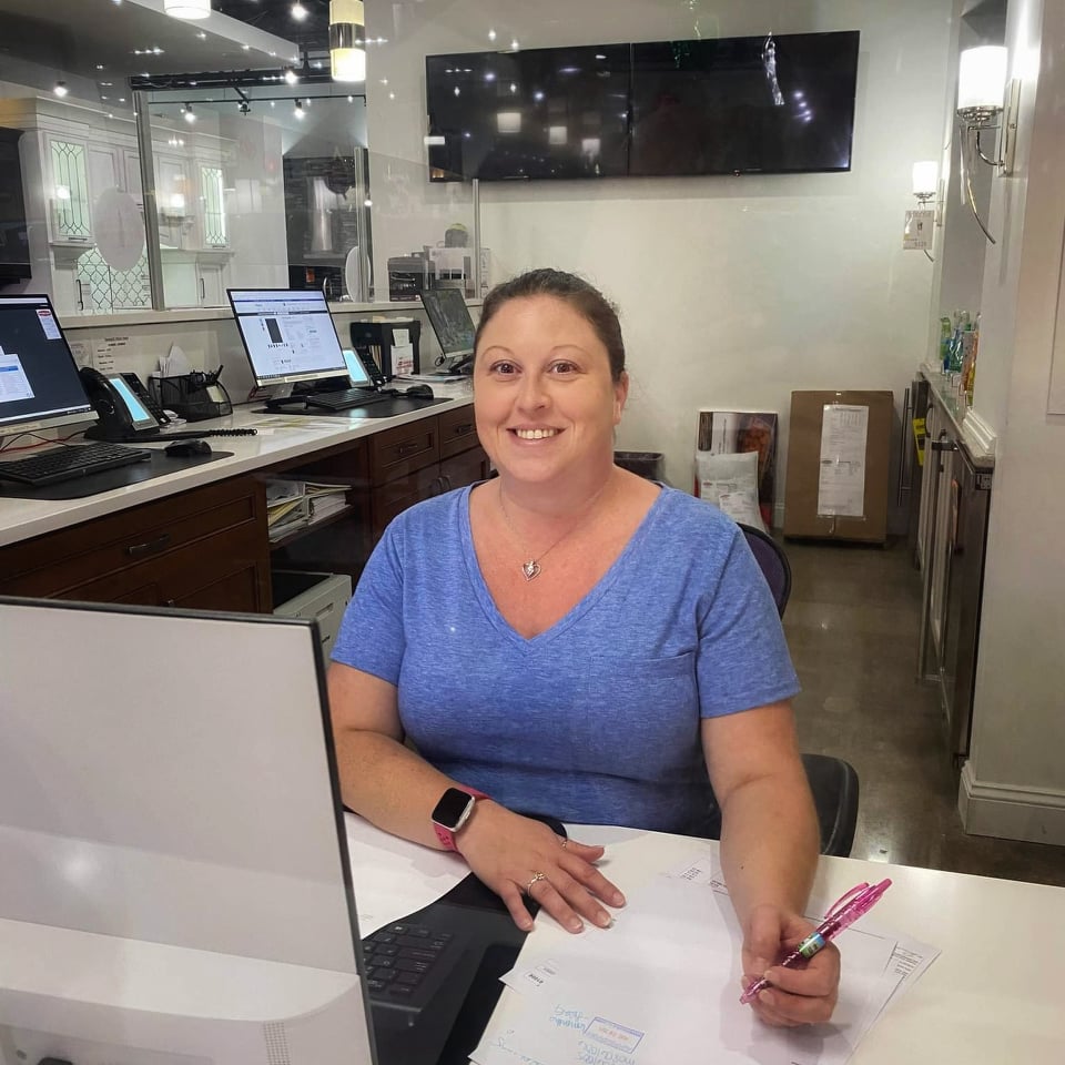 Appliance Center Furniture & Mattress employee Lisa G