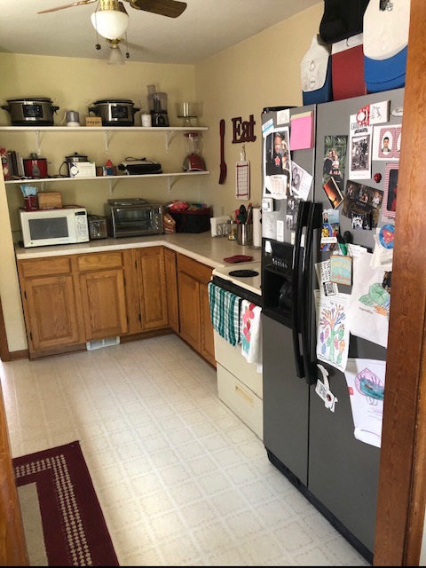 A kitchen before being remodeled featured by Appliance Center of Toledo