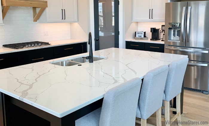 kitchen island top with undermount sink in MSI quartz marble look Calacatta Laza design