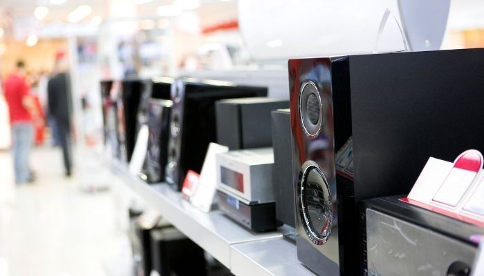 Speakers in electronics shop