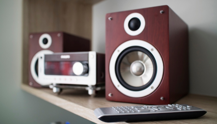 Two-channel speaker system