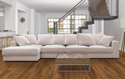 The COREtec Classics Fidalgo oak vinyl flooring in a living room 