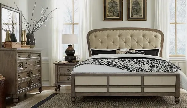The Liberty Furniture Americana Farmhouse collection bedroom set with décor 