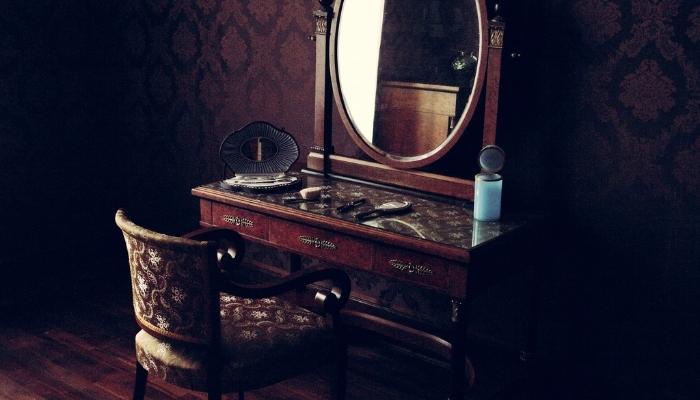 Vintage vanity with dark finish