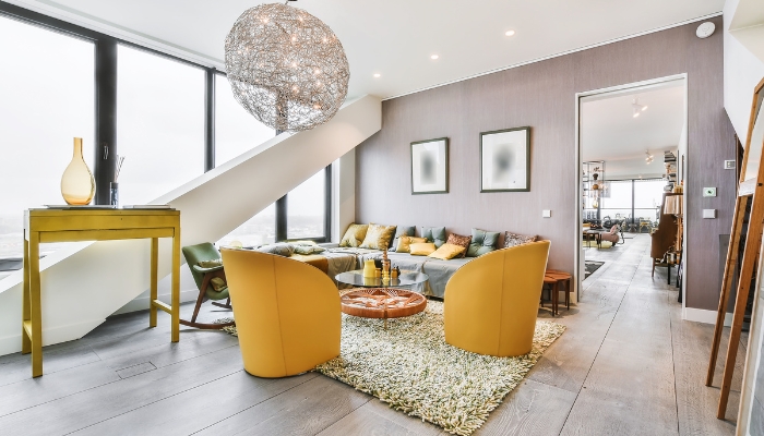 Living space that maximizes natural light