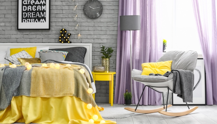 Well-mixed bedroom