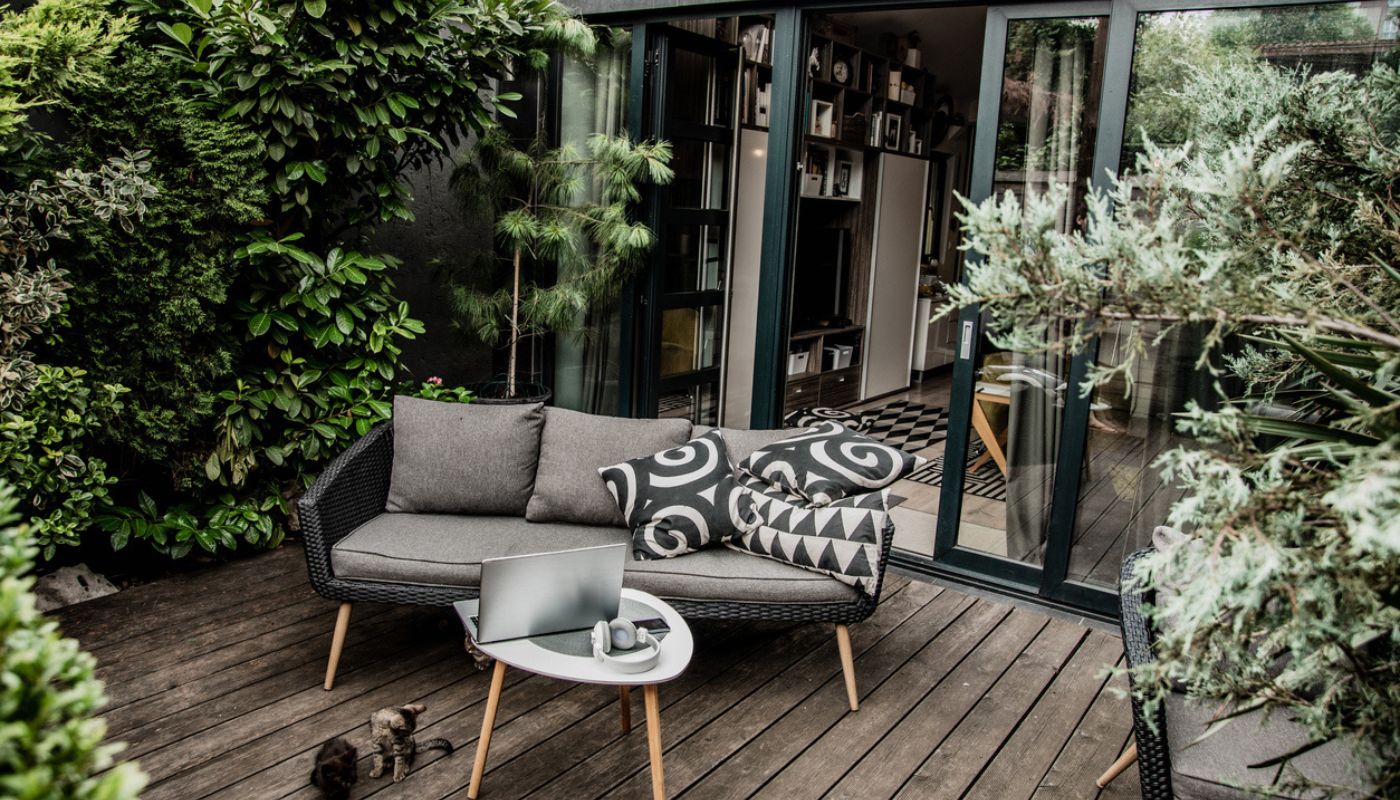 5 Ways to Make the Most of Your Tiny Outdoor Space | Pieratt's