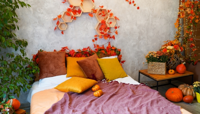 A fall-inspired bedroom filled with colors