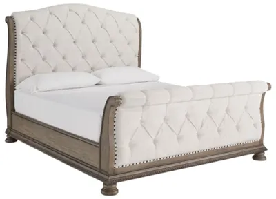 Front view of the Signature Design by Ashley Ardenfield bed 