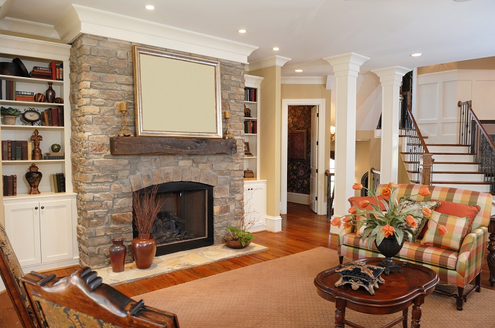 Traditional styled living room in luxury home.
