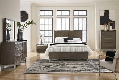 The Signature Design by Ashley Kordasky collection 4-piece bedroom set with décor 