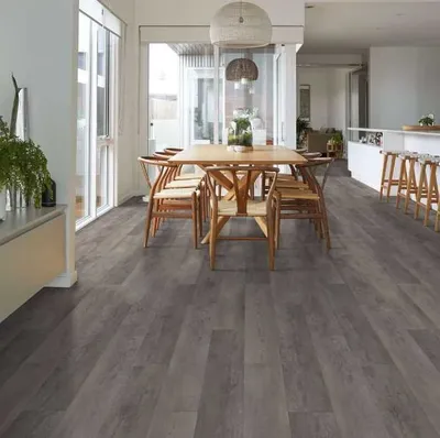 The Shaw Floors Floorte Antica collection vinyl flooring in a kitchen 