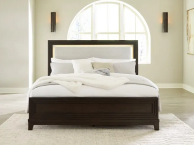 Signature Design by Ashley California King Panel Bed