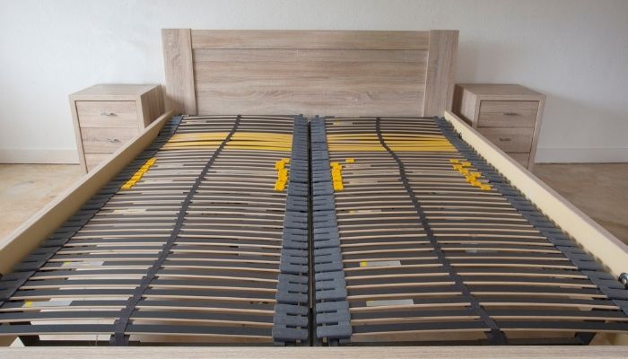View of a platform foundation without mattress