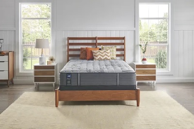 The Sealy Response Posturepedic Plus Determination II pocked coil mattress with décor 