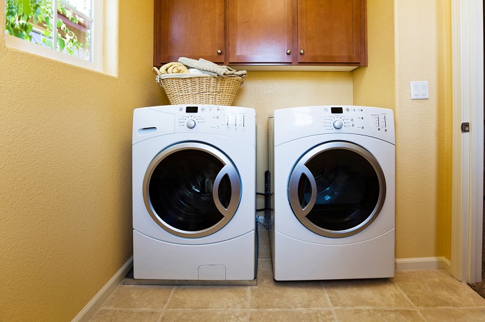 white samsung laundry pair 