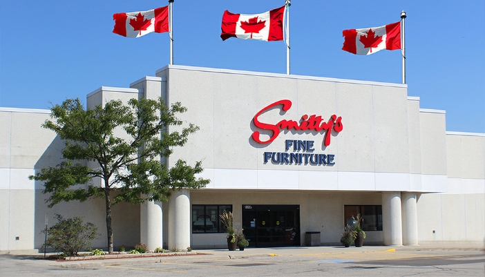 An exterior shot of Smitty's Furniture location.