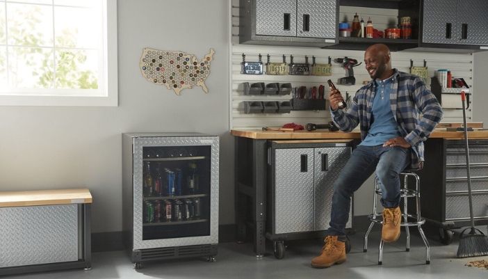 Gladiator® 24" Hammered Granite Beverage Center