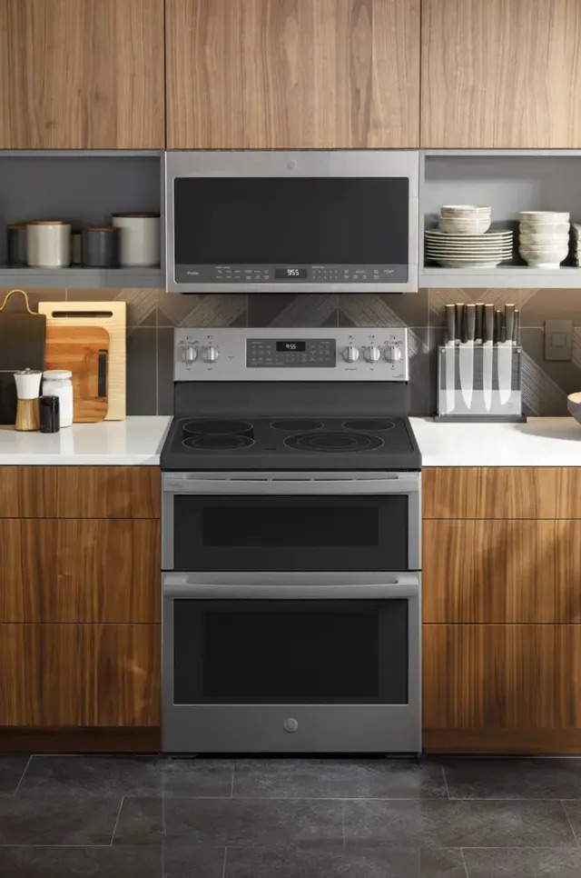 GE Profile 30" Free-Standing Electric Convection Range