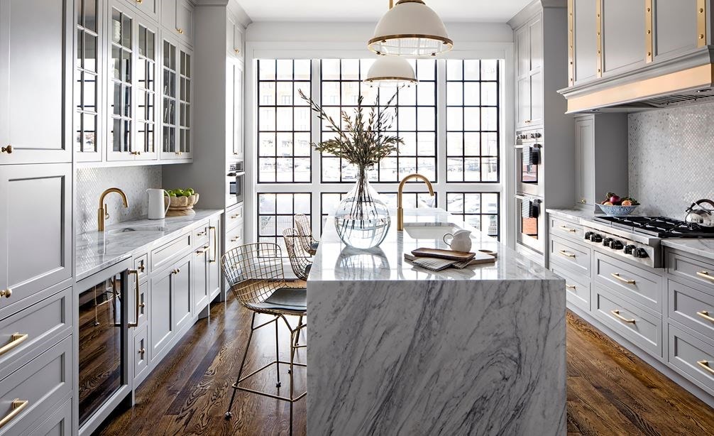Credit: Hammel Interiors Wide shot of Baltimore Row kitchen makeover by designer Bria Hammel