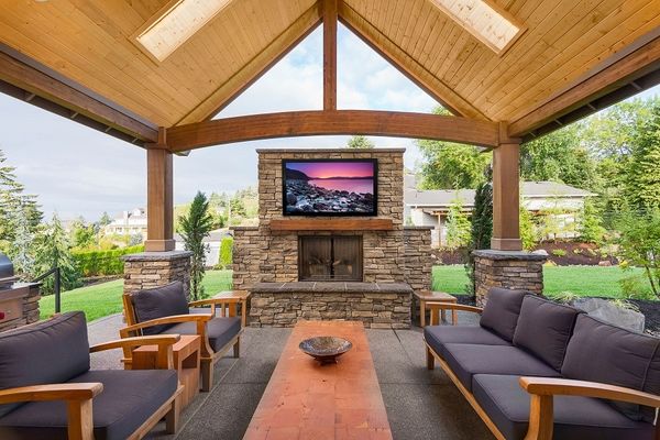 Outdoor Entertainment Area