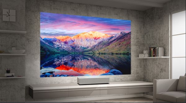 Short Throw Projector