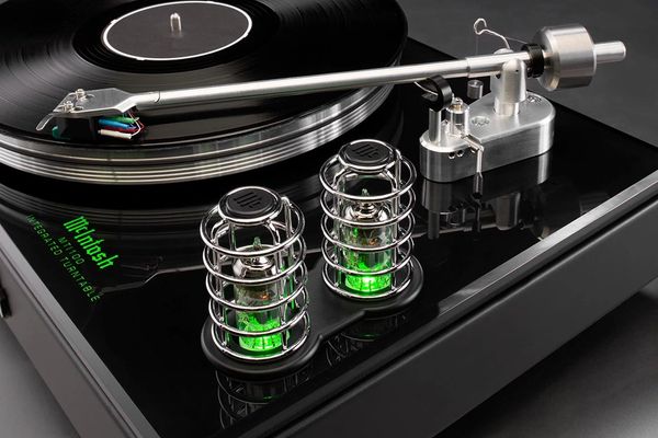 The cartridges or tubes of a high end turntable in focus