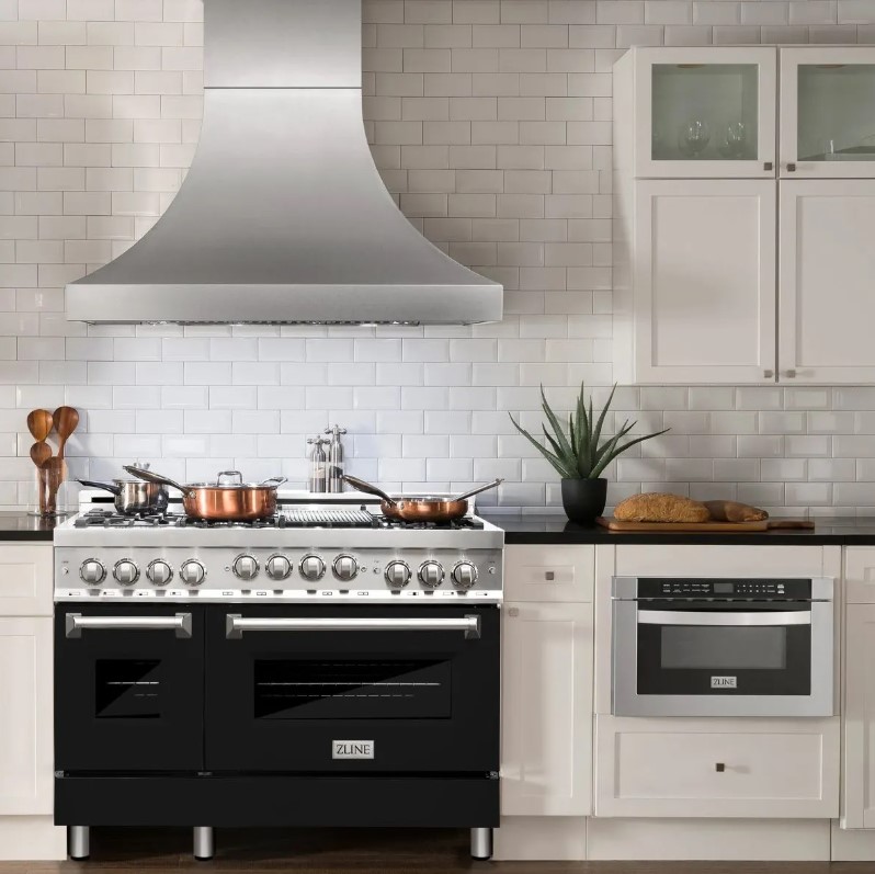 ZLINE 48" Black Matte Pro Style Natural Gas Range with a Zline Range Hood
