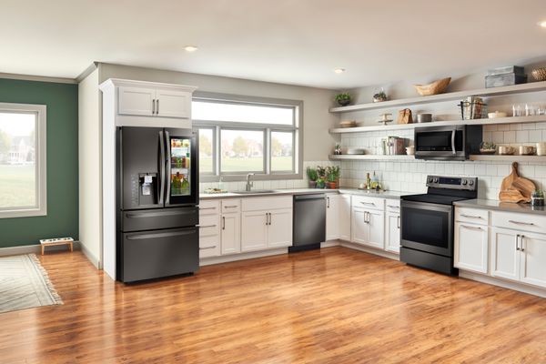 Lg 4 Piece Fingerprint Resistant Stainless Steel Kitchen Package