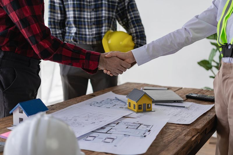 Builders & Contractors