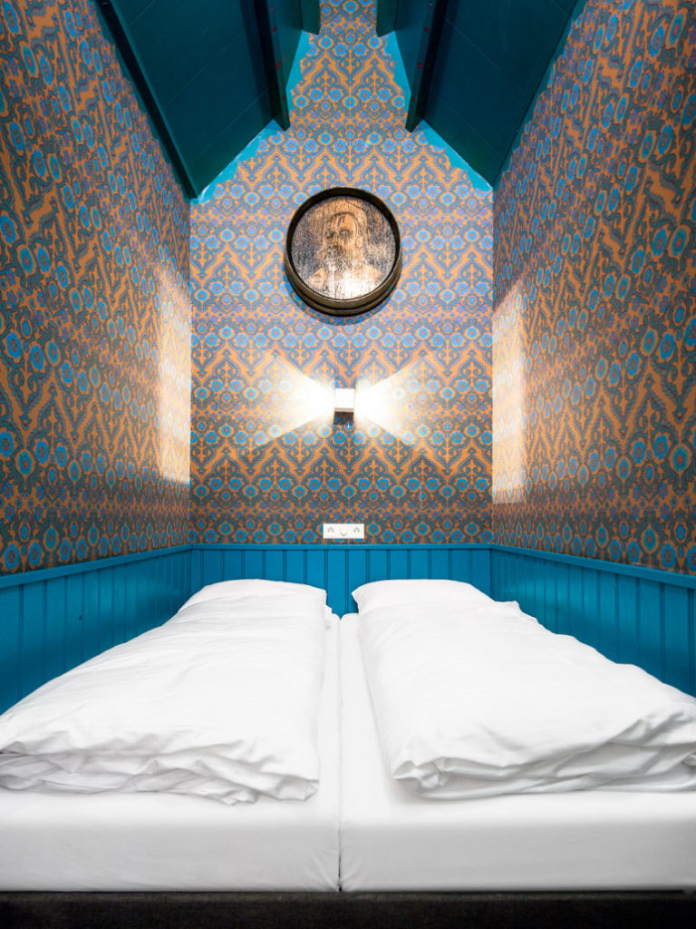 Hotel_Not_Hotel_4