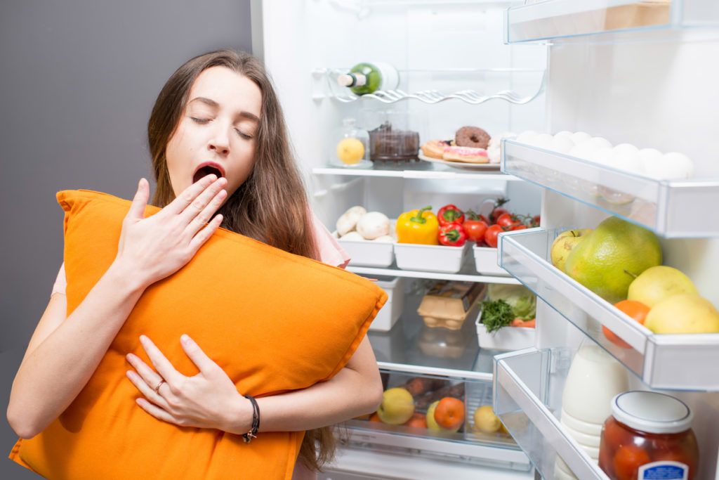 How Sleep Deprivation Affects Your Diet and How Beautyrest Helps