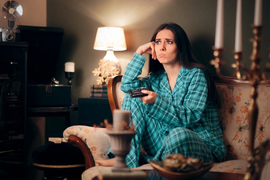 How binge watching affects your sleep (2)