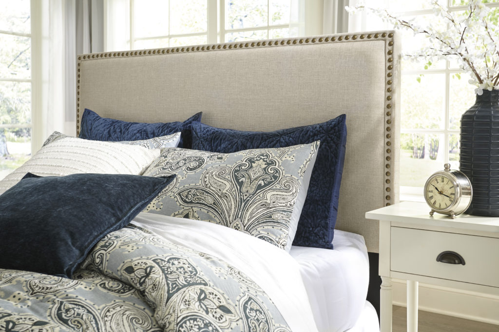 Tete de lit rembourrée B390-457 - Signature Design by Ashley
