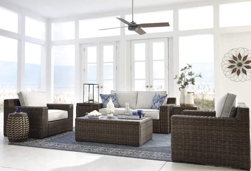 5 Easy Ways to Bring Outdoor Furniture and Accessories Inside