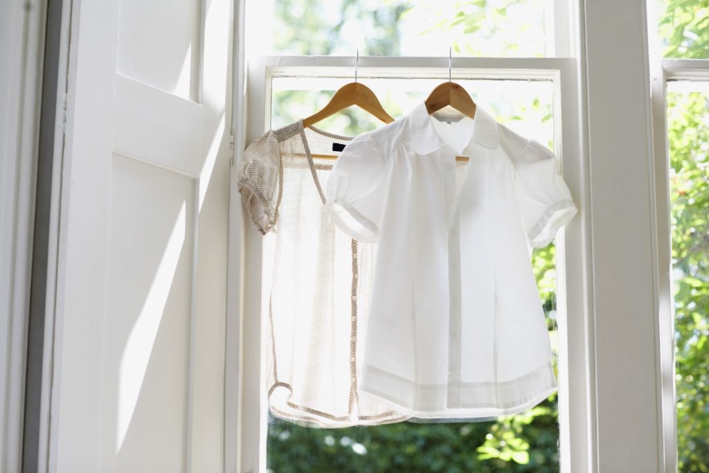 Comment rendre les vêtements blancs encore plus blancs avec une laveuse Whirlpool