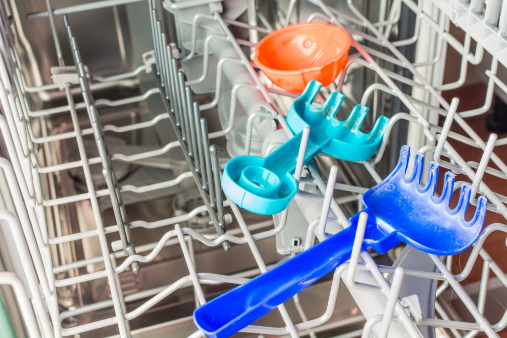 Cleaning Toys and Other Odds and Ends in Your Samsung Dishwasher