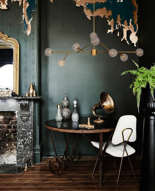 Metal finishes mixed from Renwil