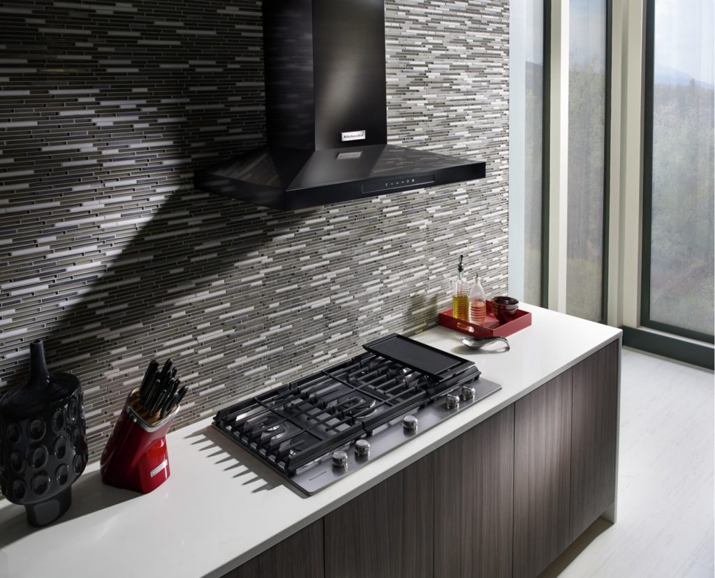 Downdraft Vs. Vent Hood – Which One is For You