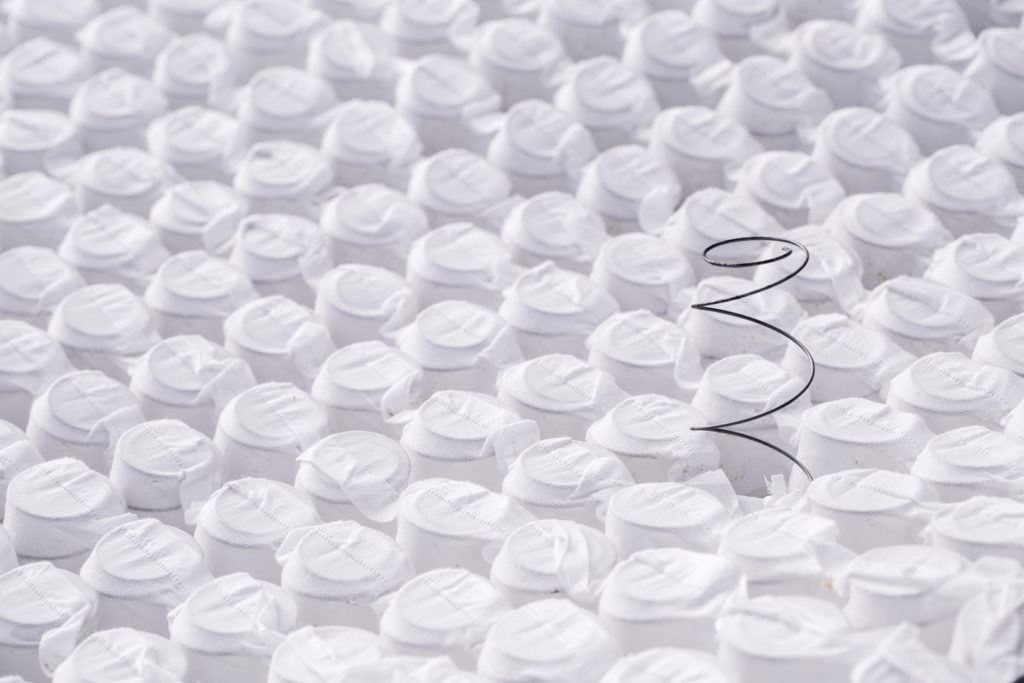 Problèmes de matelas - ressort brisé