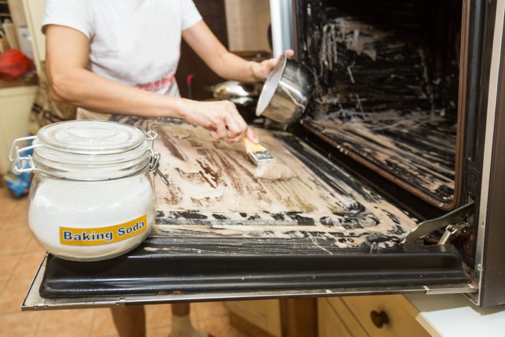 The Best Way to Clean Your Whirlpool Oven