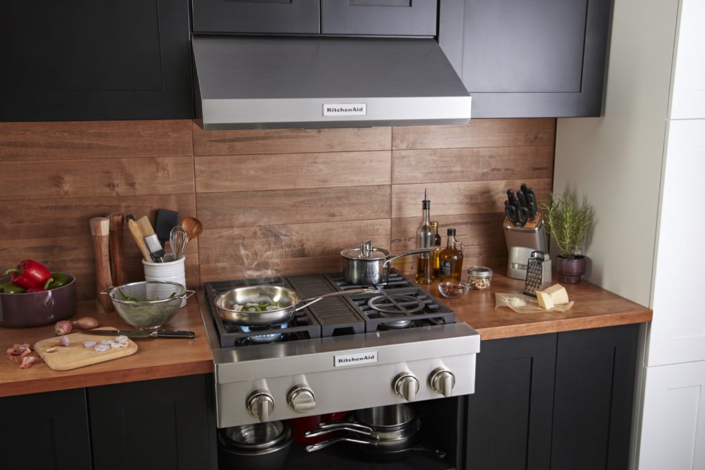 6 Simple Tips to Keep Your KitchenAid Stovetop Clean (2) (Large)
